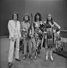 266px Slade TopPop 1974 6